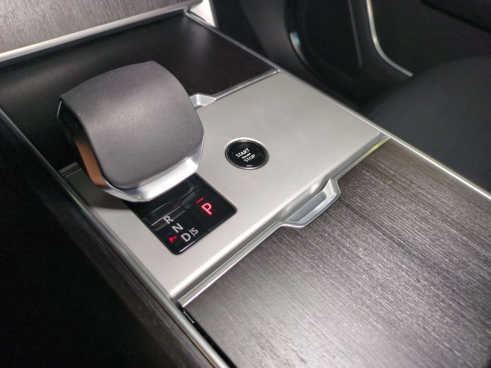 2026 Land Rover Range Rover SE - Photo 21