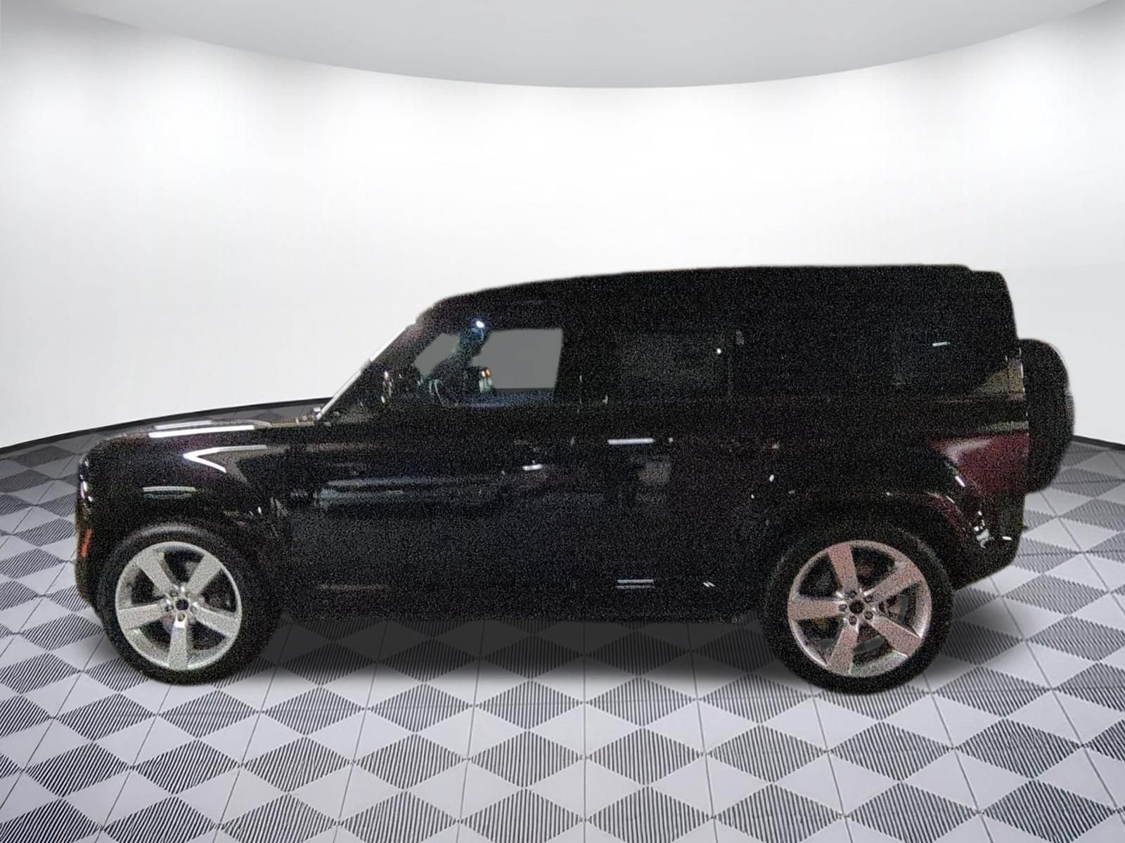 2026 Land Rover Defender 110 X-Dynamic SE SUV
