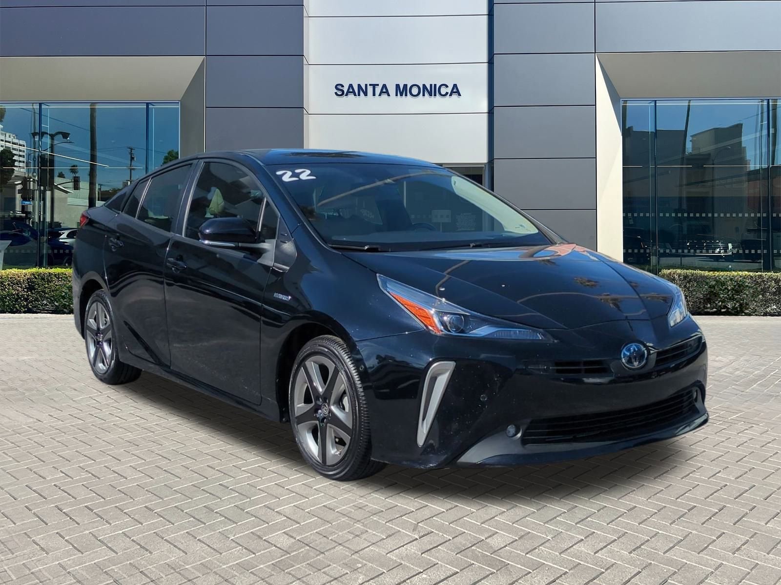 2022 Toyota Prius Limited photo 6