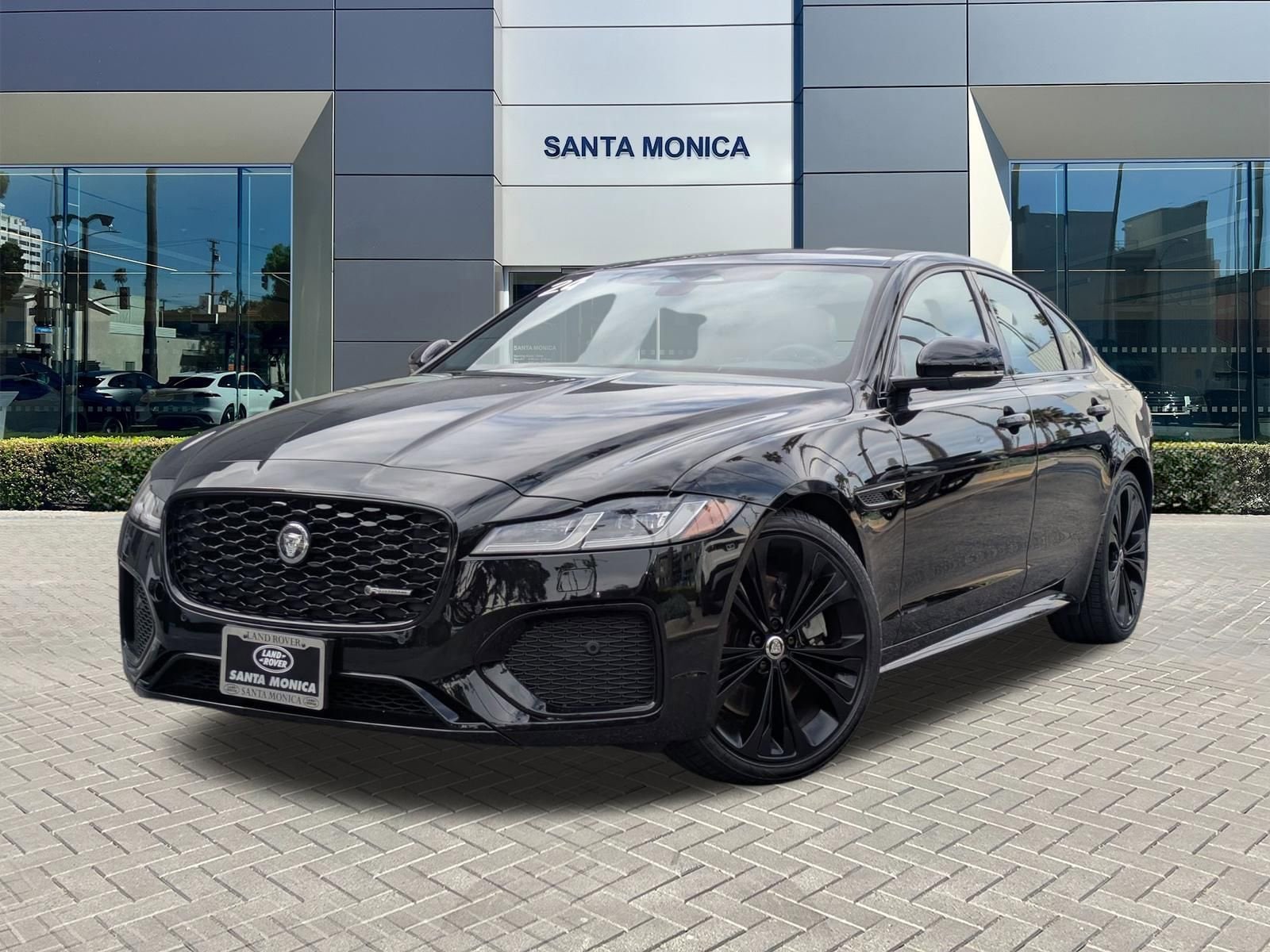 2024 Jaguar XF R-Dynamic SE photo 1