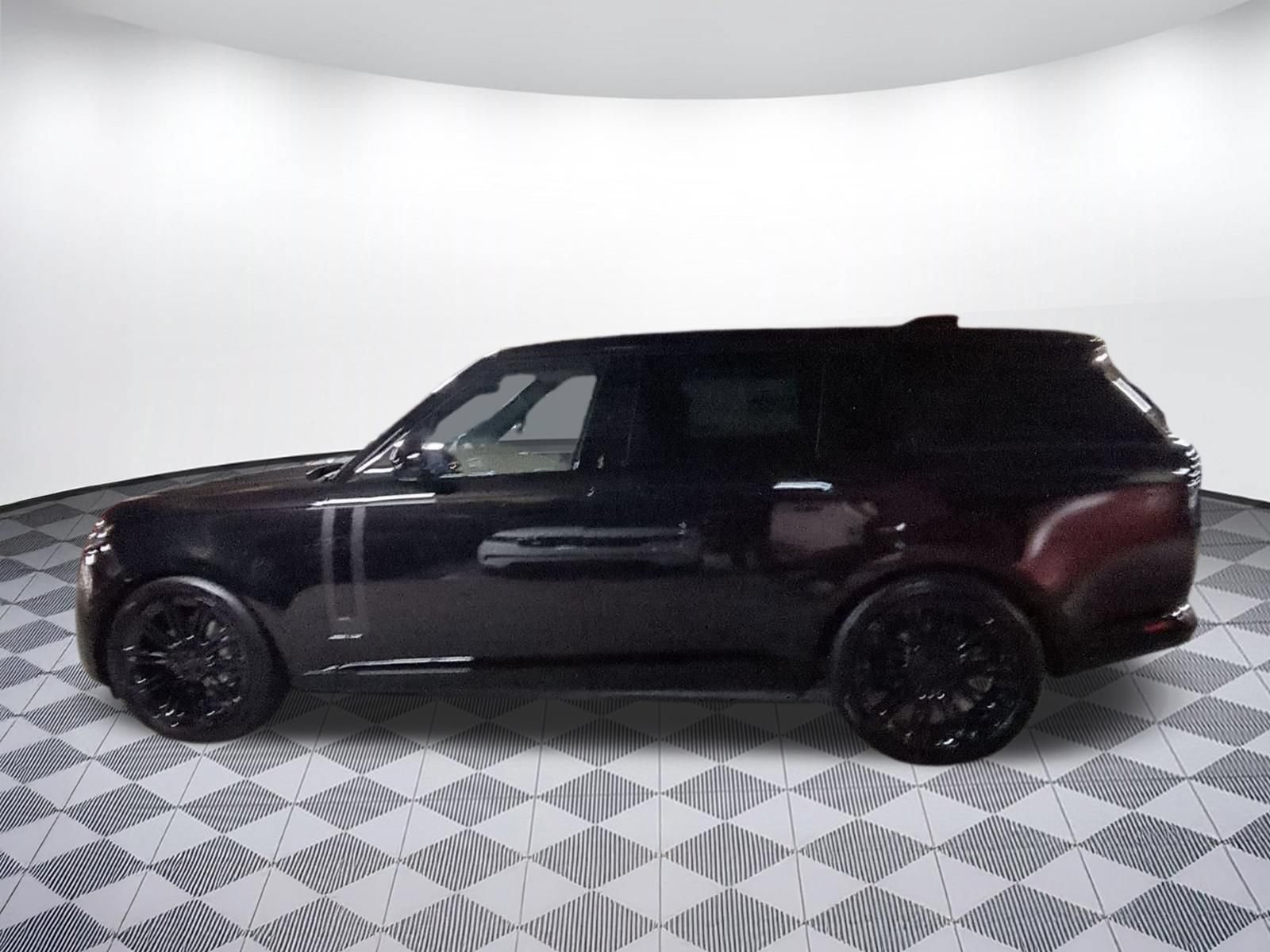 2026 Land Rover Range Rover SE 7 Seats SUV