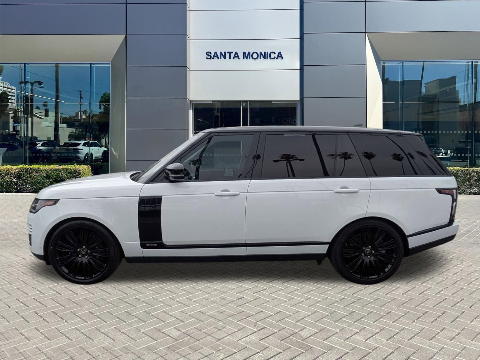 2021 Land Rover Range Rover P525 Westminster photo 3