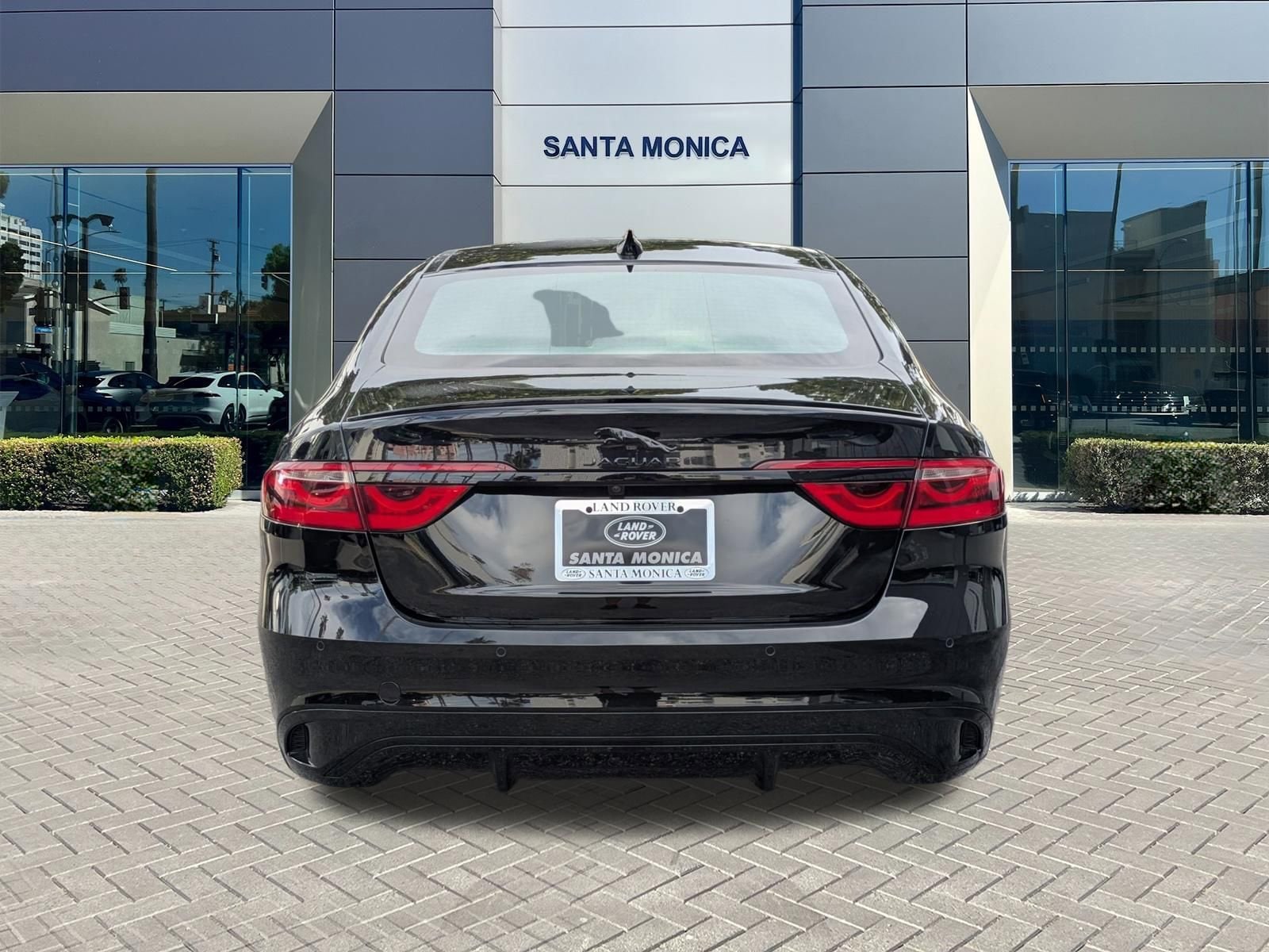 2024 Jaguar XF R-Dynamic SE photo 5