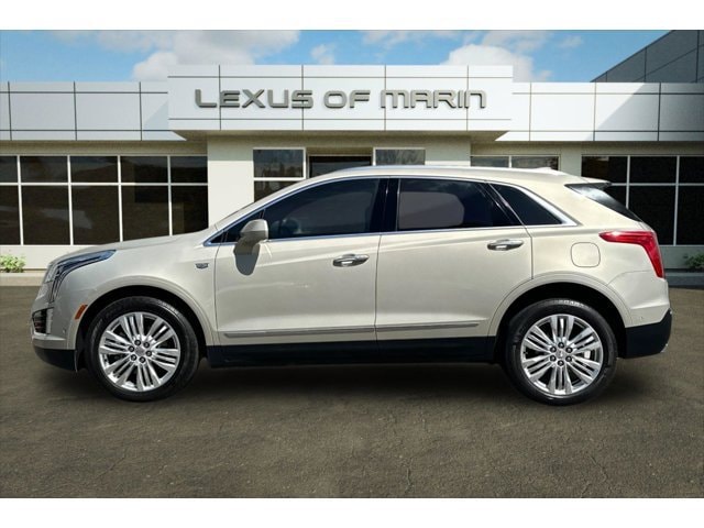XT5 Premium Luxury SUV