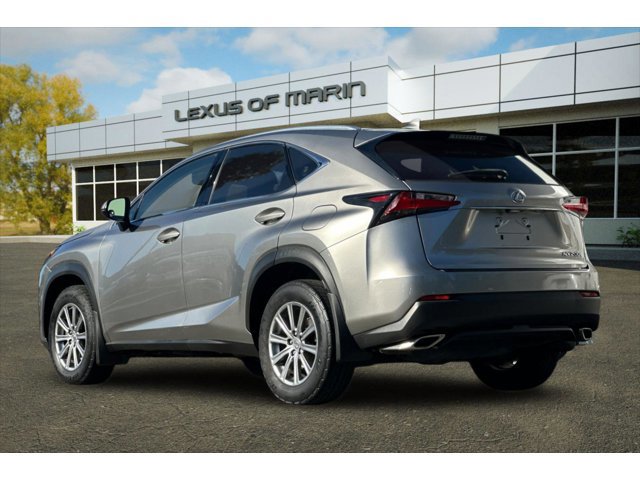 2016 Lexus NX 200t Luxury photo 3