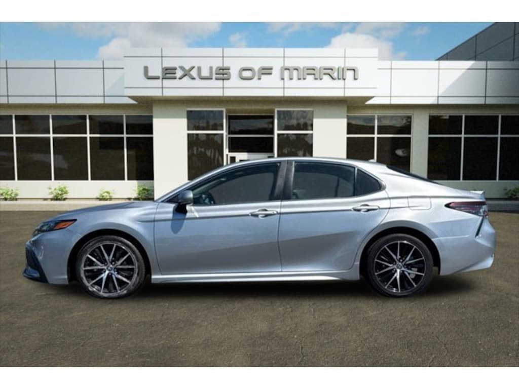 Used 2024 Toyota Camry SE Sedan