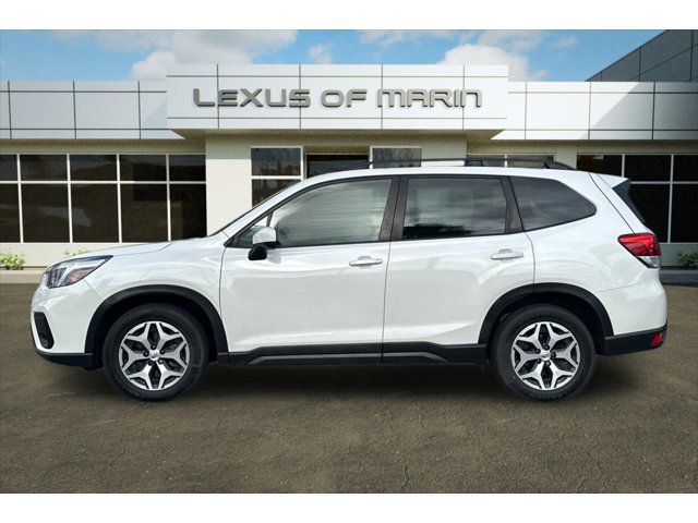 2021 Subaru Forester Premium photo 2