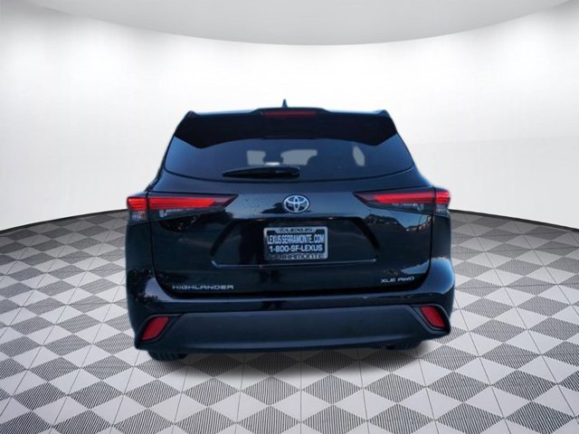 2024 Toyota Highlander XLE photo 3