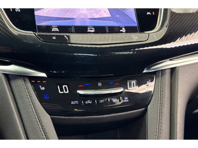 2025 Cadillac XT6 Sport - Photo 17