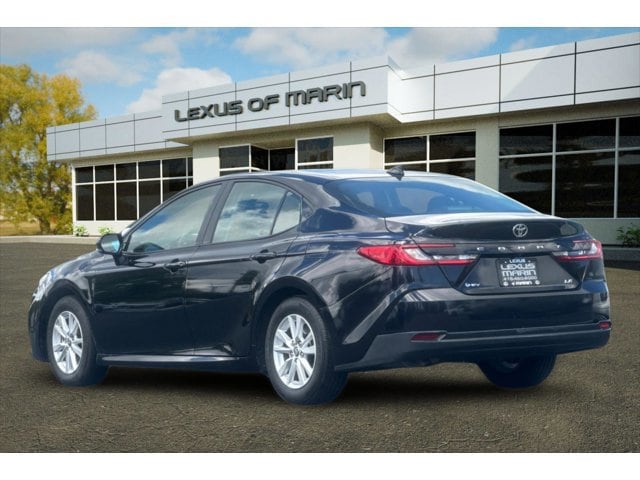 2025 Toyota Camry LE photo 2