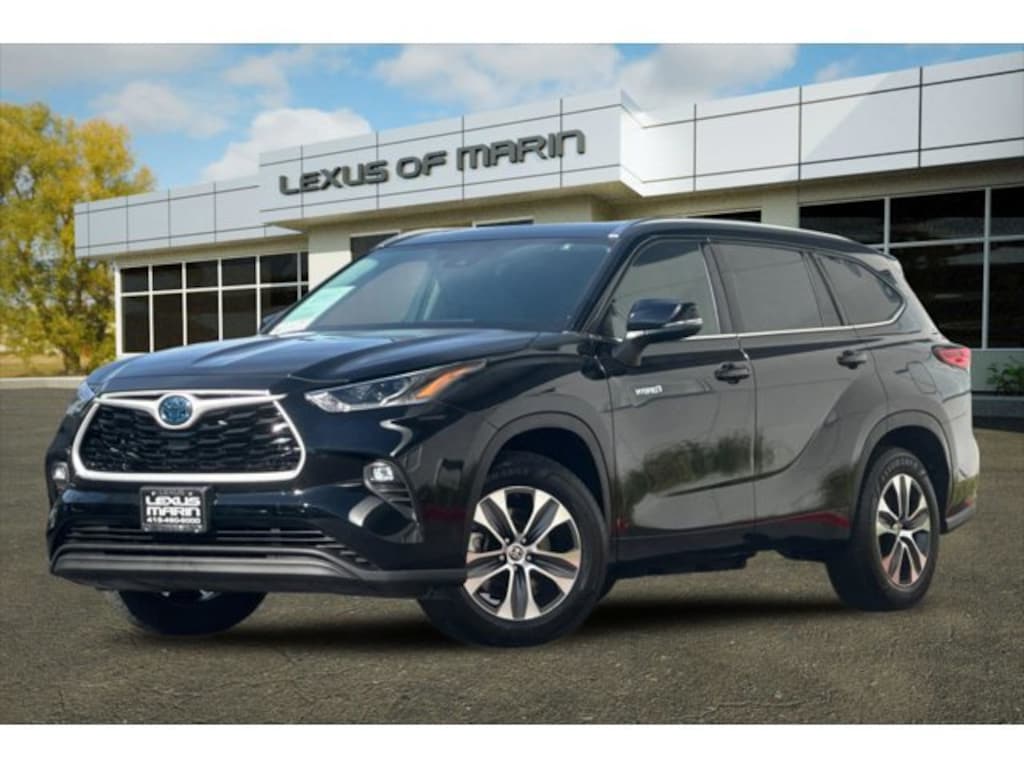 Used 2021 Toyota Highlander Hybrid XLE SUV