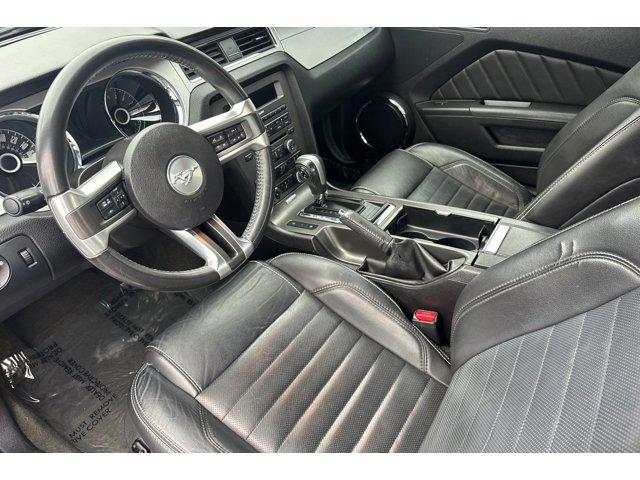 2014 Ford Mustang V6 photo 4