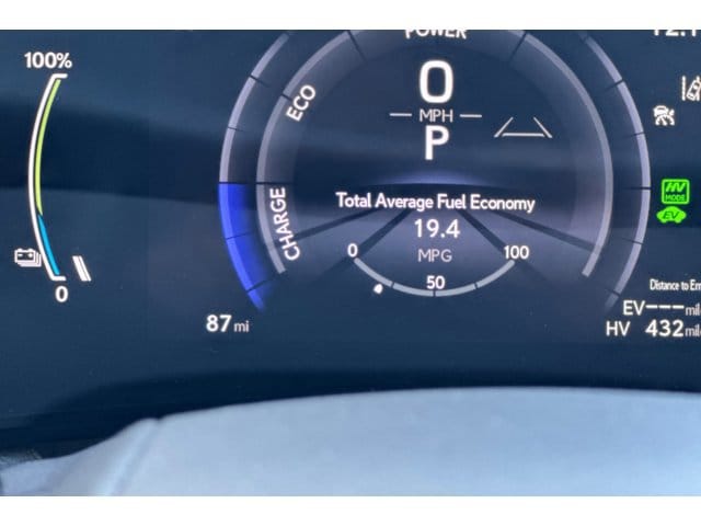 2026 Lexus NX PHEV 450h+ - Photo 33