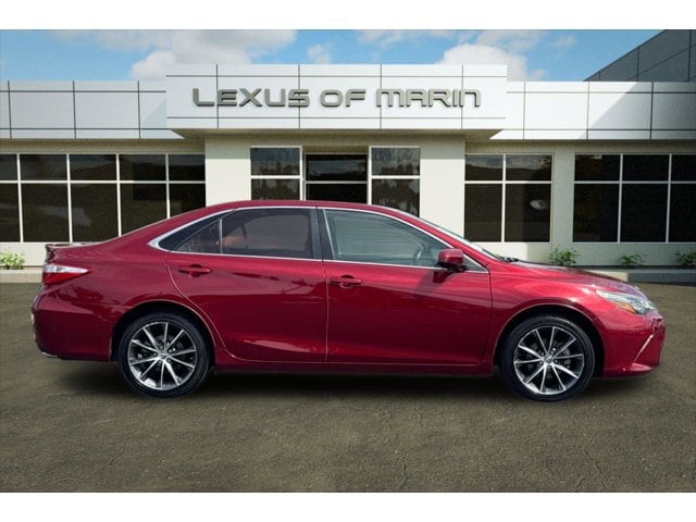 2015 Toyota Camry XSE V6 photo 6