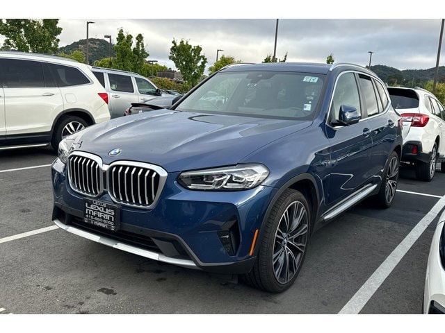 2022 BMW X3 xDrive30i's photo