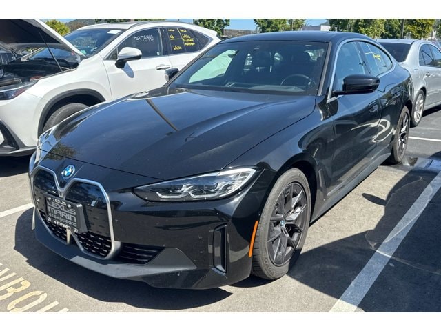 2024 BMW i4 xDrive40's photo