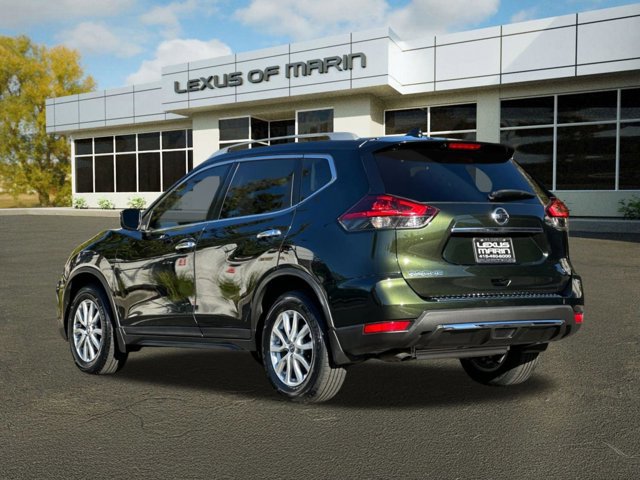 2018 Nissan Rogue SV photo 3