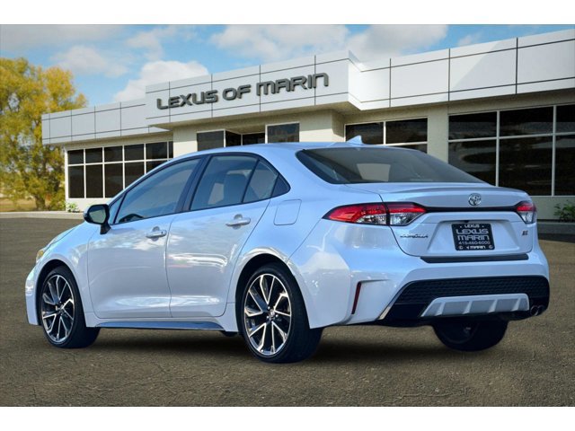 2022 Toyota Corolla SE photo 3