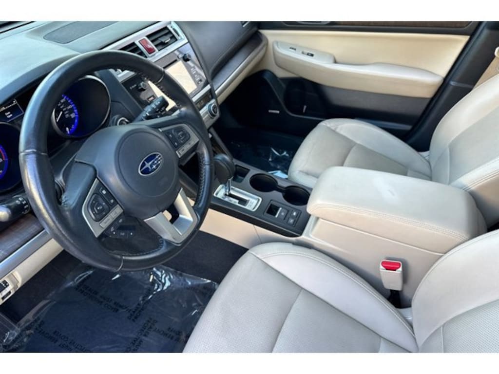 Used 2016 Subaru Outback 3.6R Limited w/ Moonroof + Keyless Access + Nav + EyeSight SUV