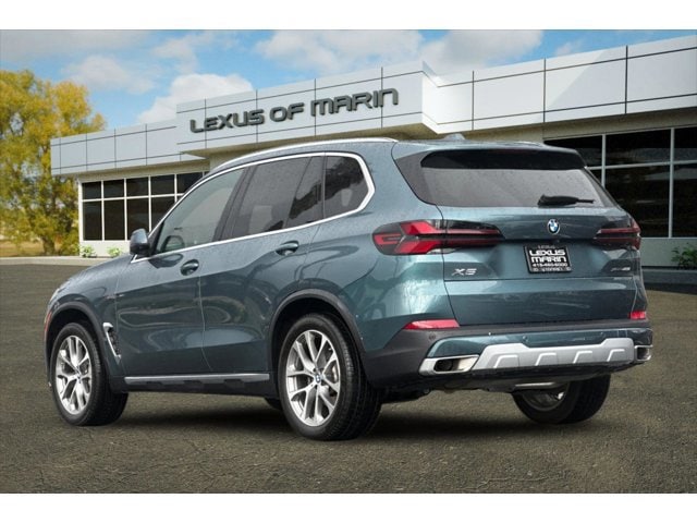 2025 BMW X5 xDrive40i photo 2