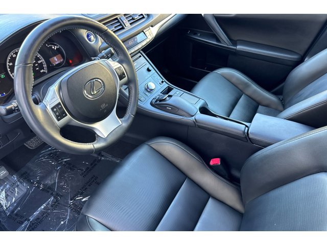 2013 Lexus CT 200h photo 3