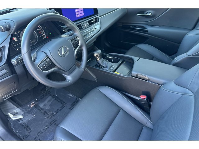 2025 Lexus ES 300h Base photo 3