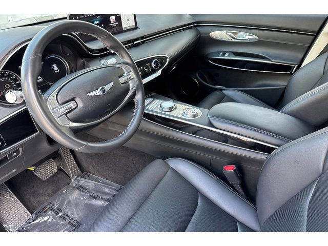 GV70 2.5T AWD SUV