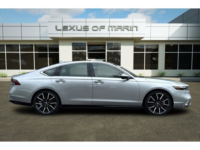 2023 Honda Accord Hybrid Touring w/BSI photo 6