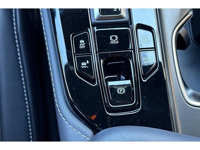 2026 Lexus NX 450h+ F-Sport - Photo 17