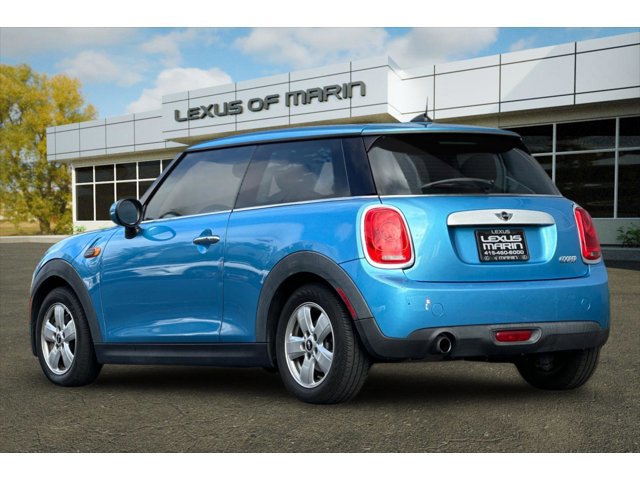 2015 Mini Cooper 2 Door Hardtop photo 2