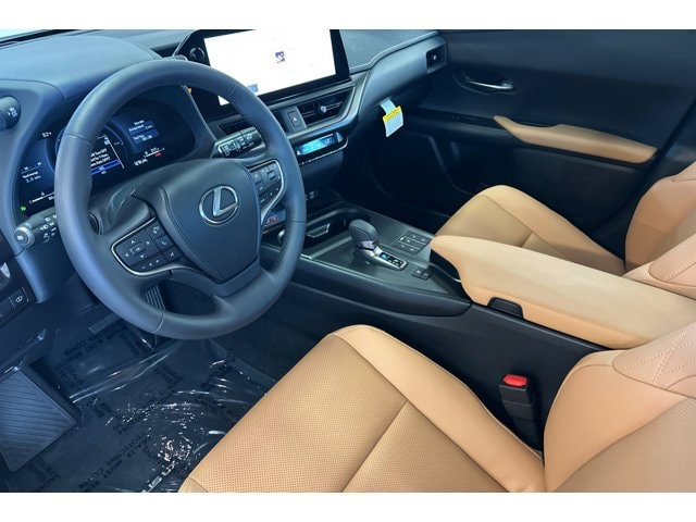 UX 300h Premium SUV