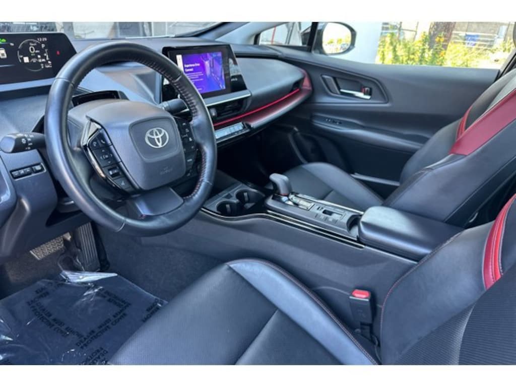 Used 2024 Toyota Prius Prime XSE Premium Hatchback