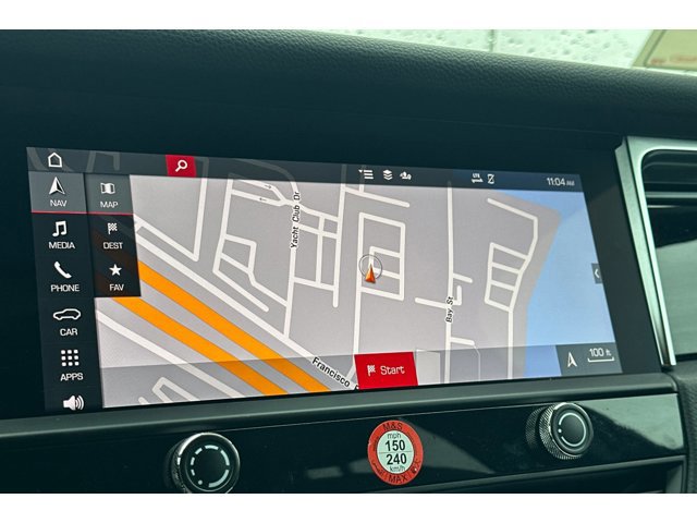 2024 Porsche Macan - Photo 24