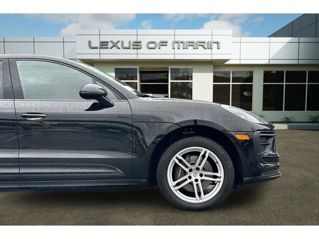2024 Porsche Macan - Photo 34