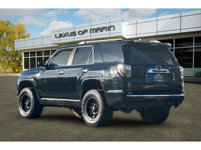 2016 Toyota 4Runner Limited photo 2