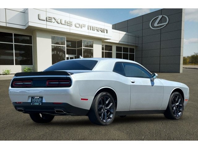 Challenger SXT Coupe