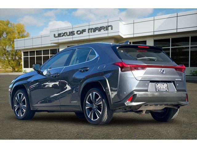 2022 Lexus UX 250h photo 3