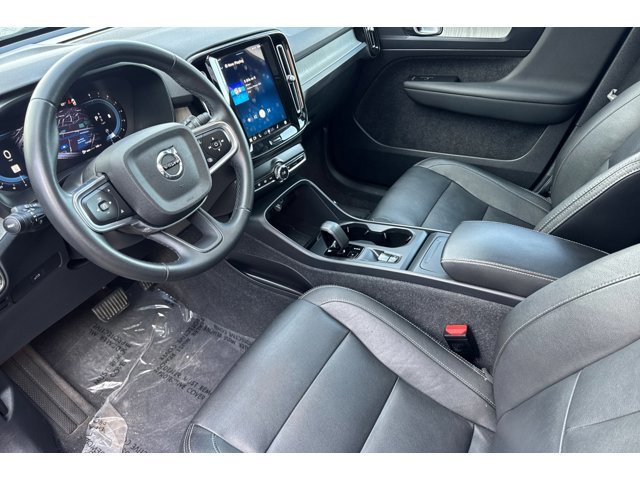 2024 Volvo XC40 Core photo 4