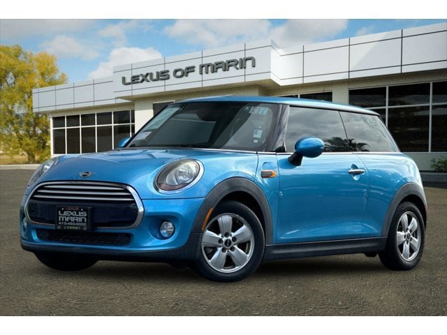 2015 MINI Cooper Base's photo