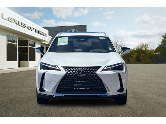 UX 300h Premium SUV