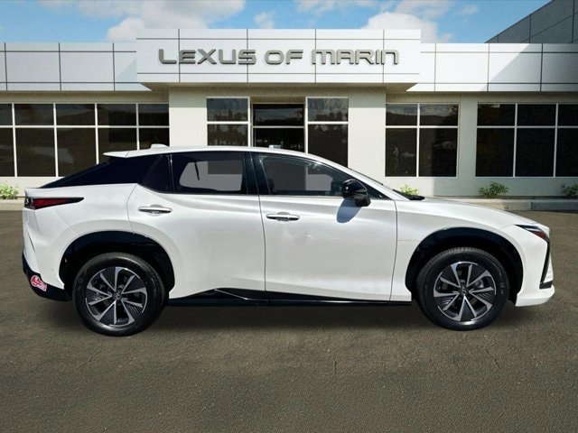 2023 LEXUS RZ 450e Premium w/18" Wheel photo 3