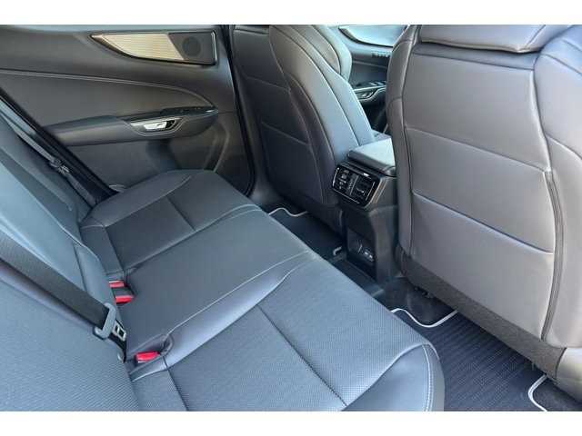 2026 Lexus NX PHEV 450h+ - Photo 28