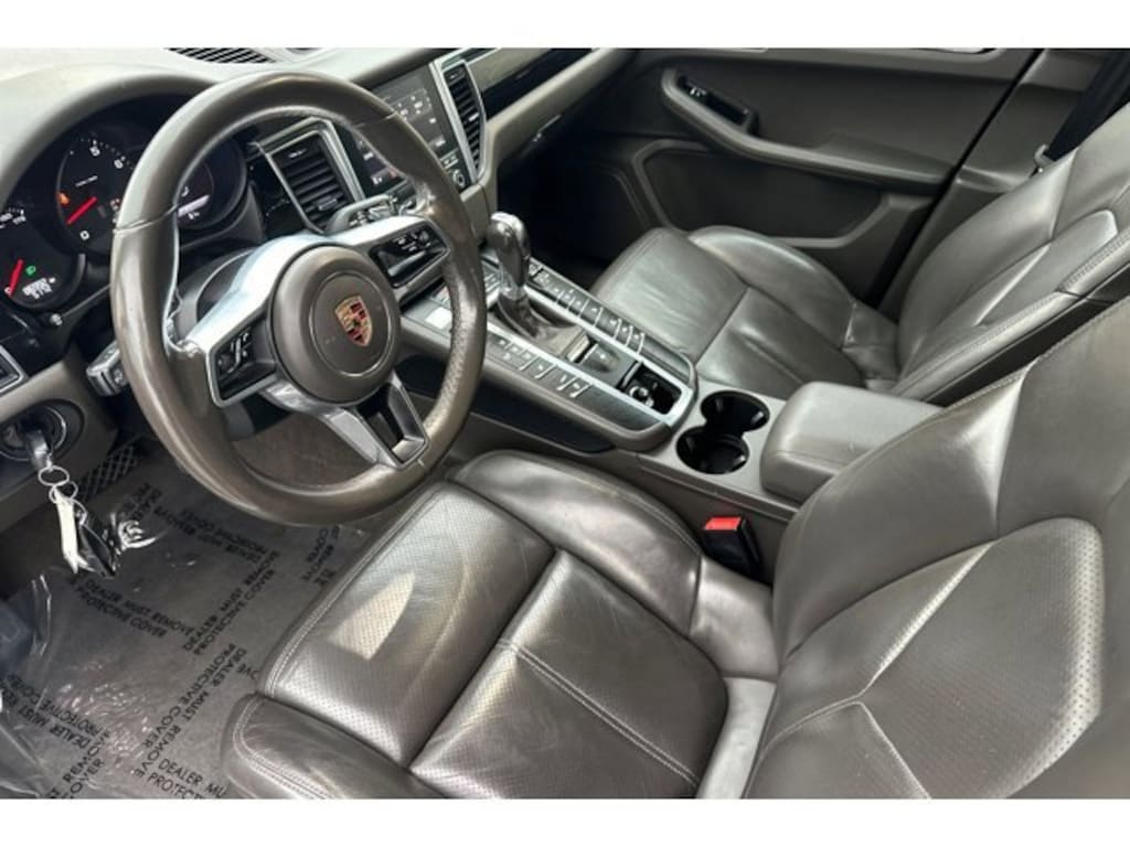 Used 2017 Porsche Macan Base SUV
