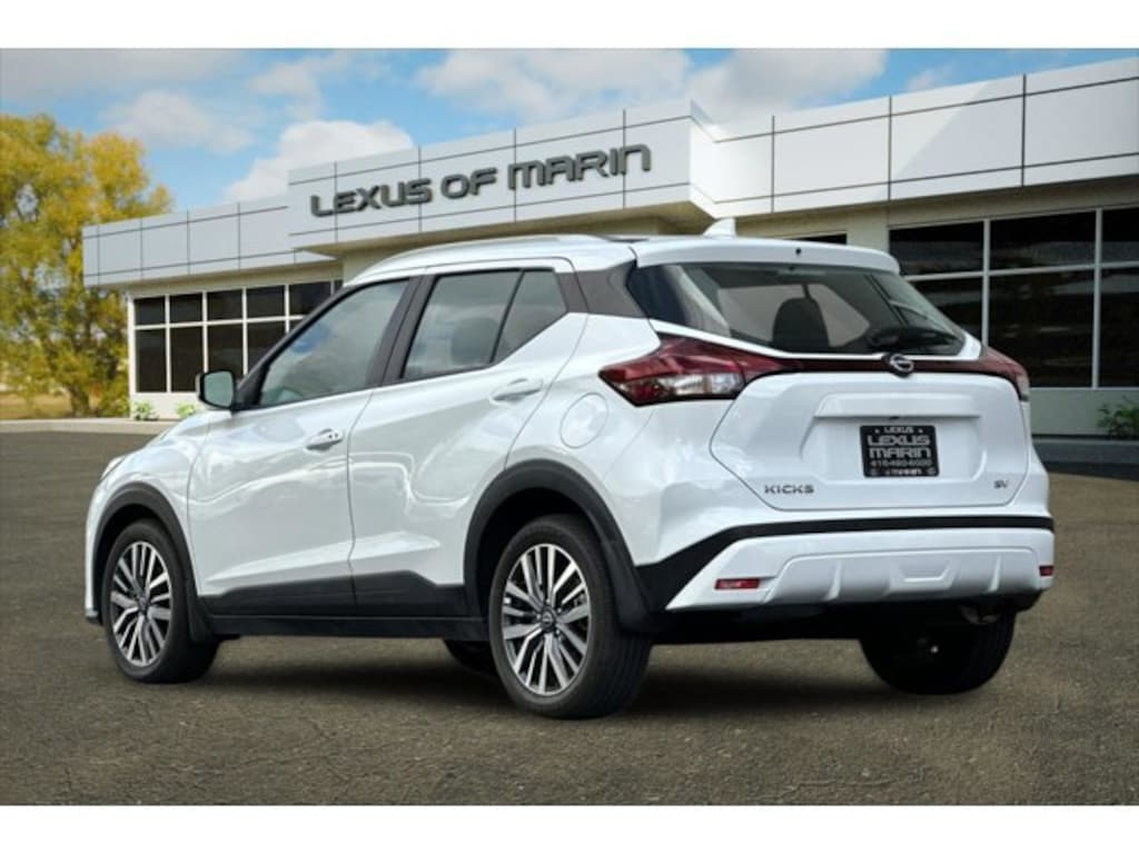 Used 2024 Nissan Kicks SV SUV