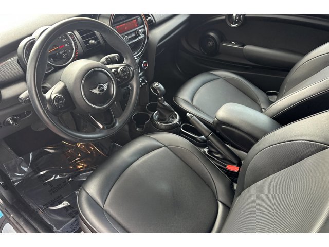 2015 Mini Cooper 2 Door Hardtop photo 3
