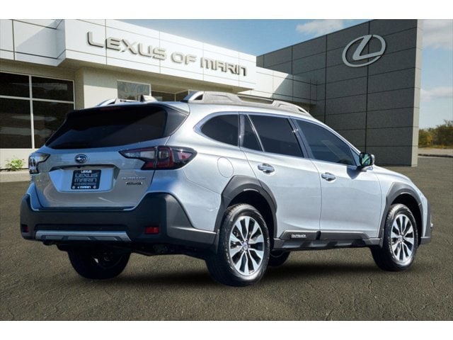 2025 Subaru Outback Touring photo 3