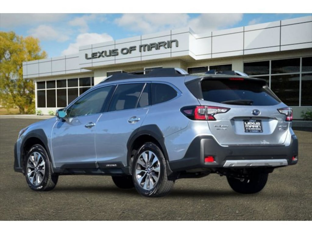 Used 2025 Subaru Outback Touring SUV