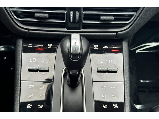 2024 Porsche Macan - Photo 16