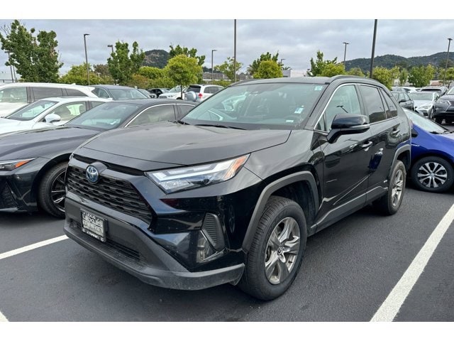 Used 2024 Toyota RAV4 XLE with VIN 4T3RWRFV1RU147224 for sale in Kansas City