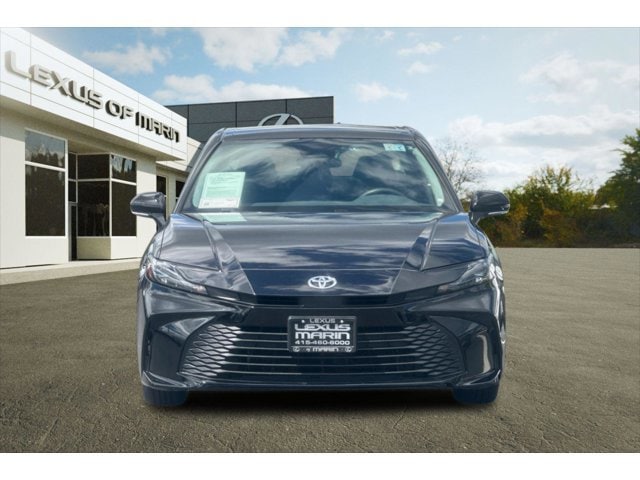 2025 Toyota Camry LE photo 4